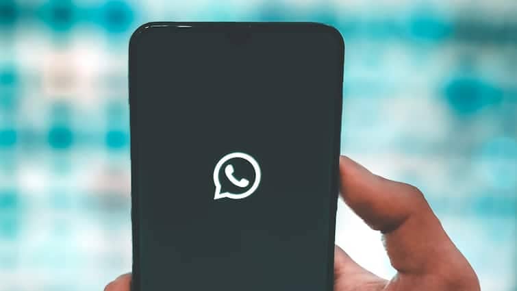 Here’s the simple step here is how to delete the history of WhatsApp calls on iPhone and Android